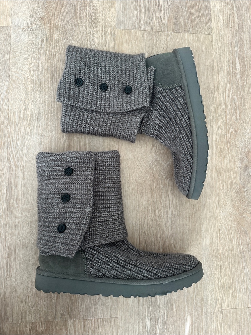 UGG Cardy Knit Gray Boots 11